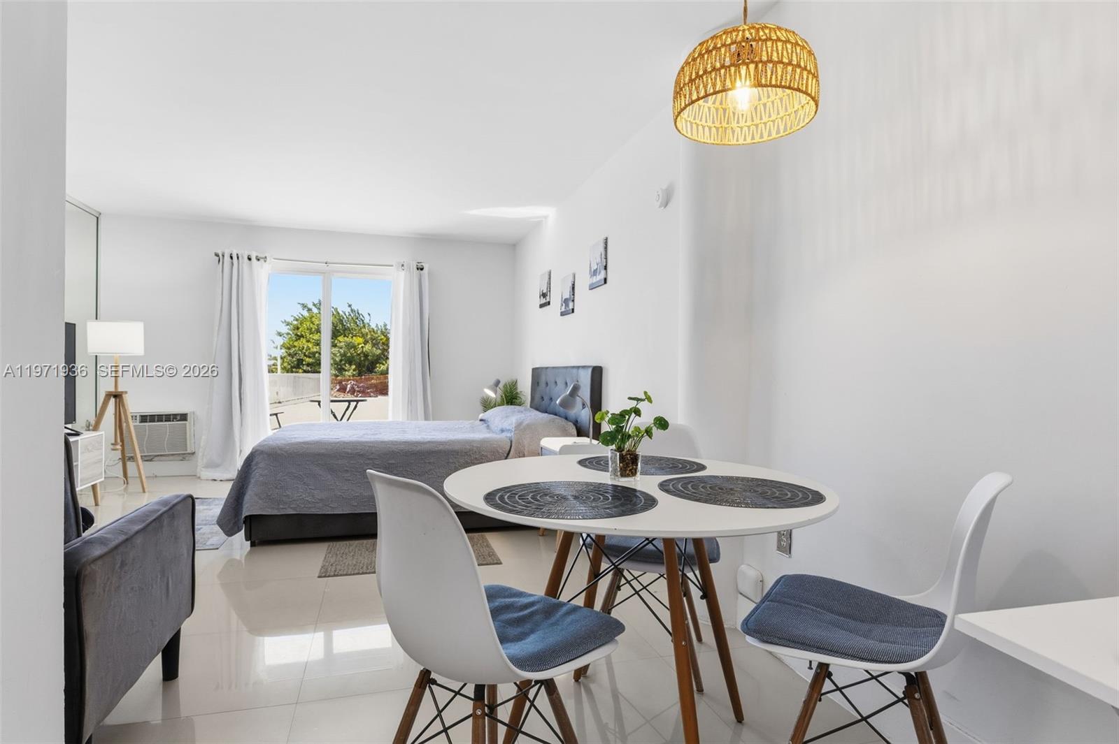 BAYSHORE YACHT & TENNIS C - Residential