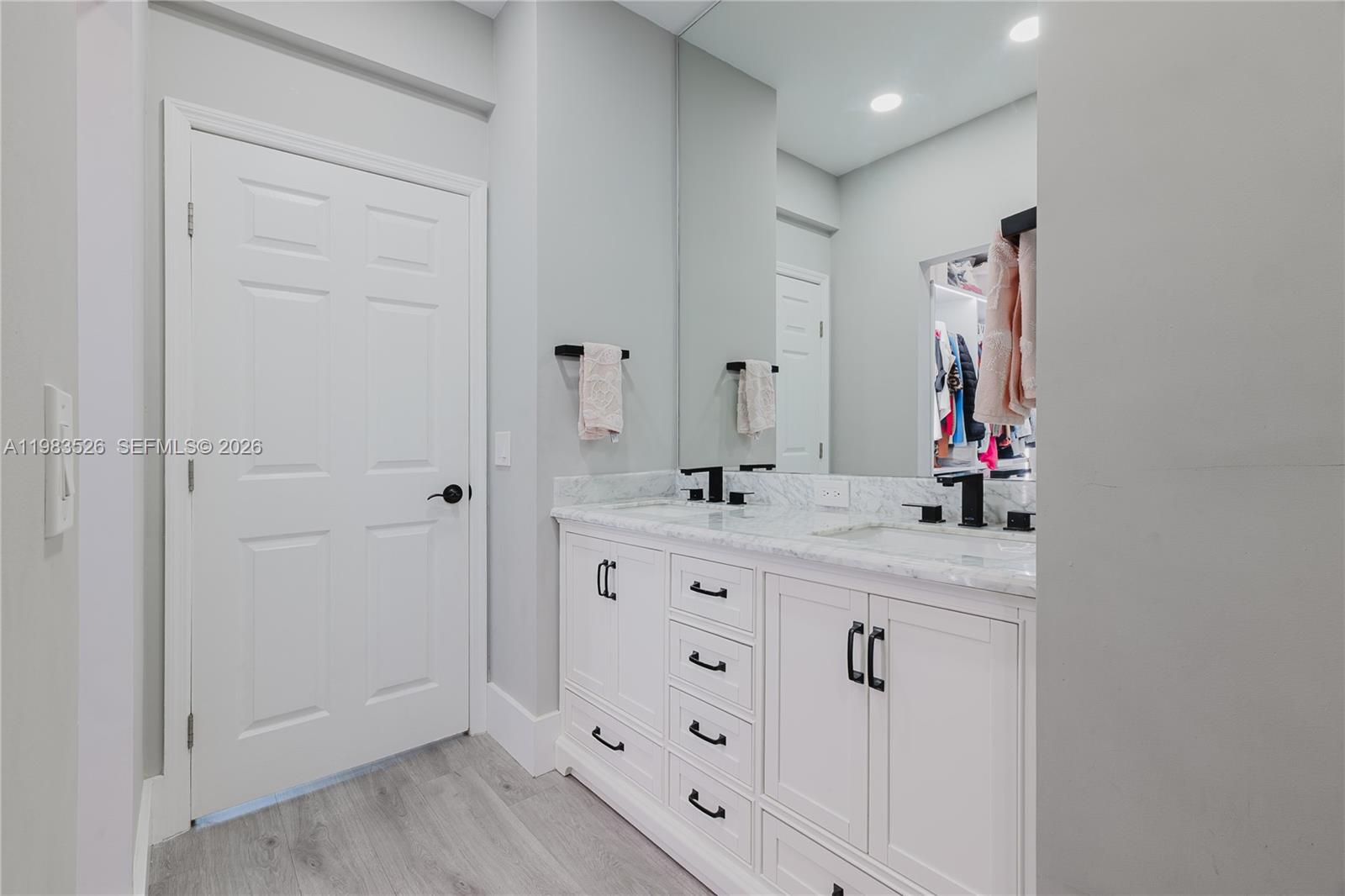 BELLAGIO AT VIZCAYA - Residential Lease