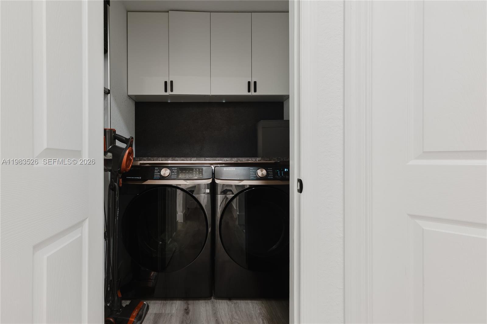 BELLAGIO AT VIZCAYA - Residential Lease