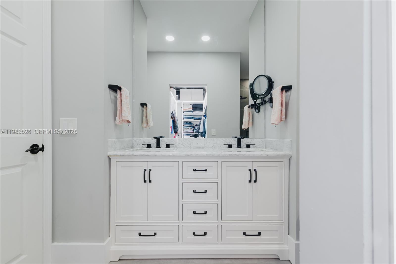 BELLAGIO AT VIZCAYA - Residential Lease