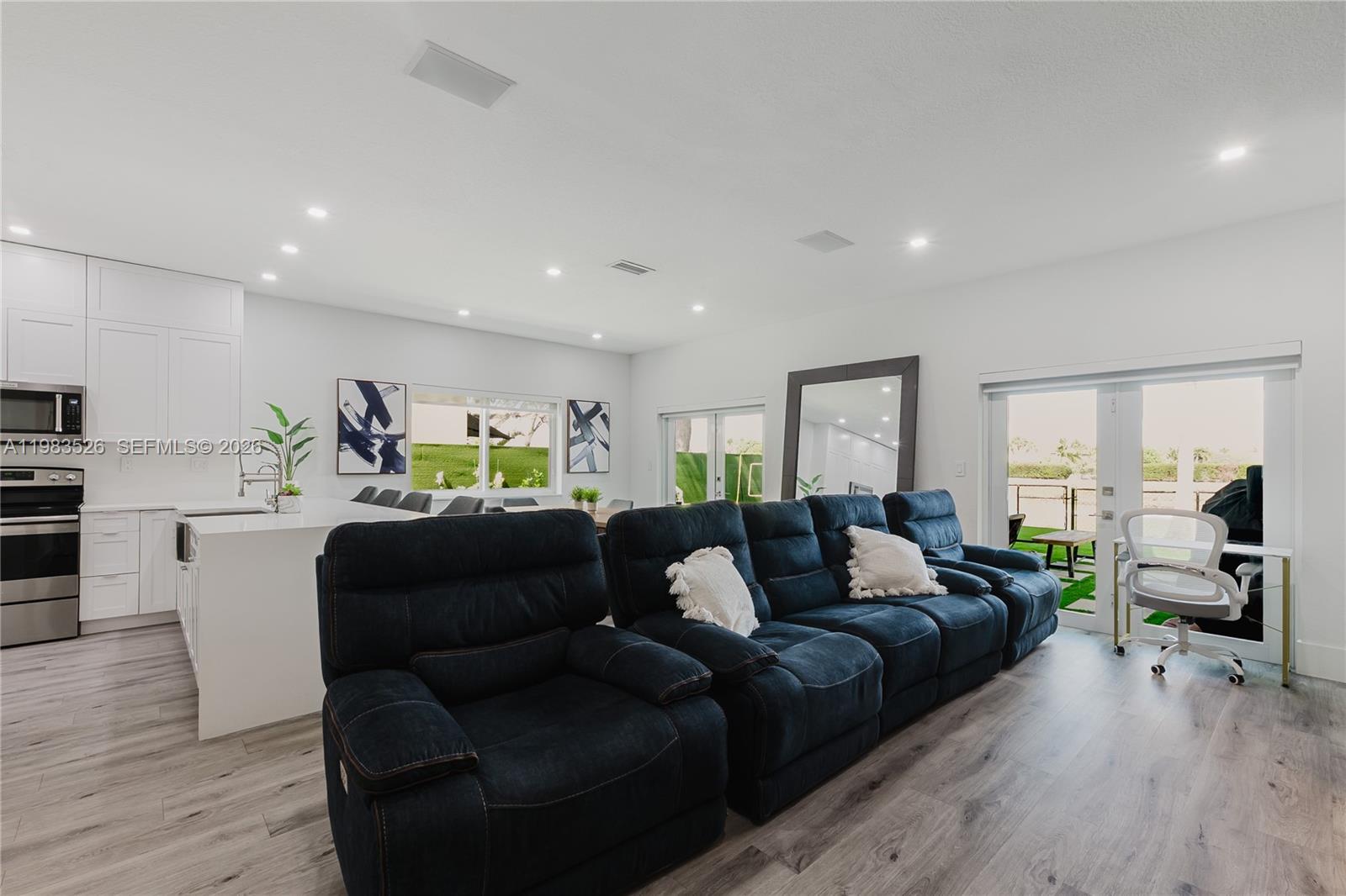 BELLAGIO AT VIZCAYA - Residential Lease