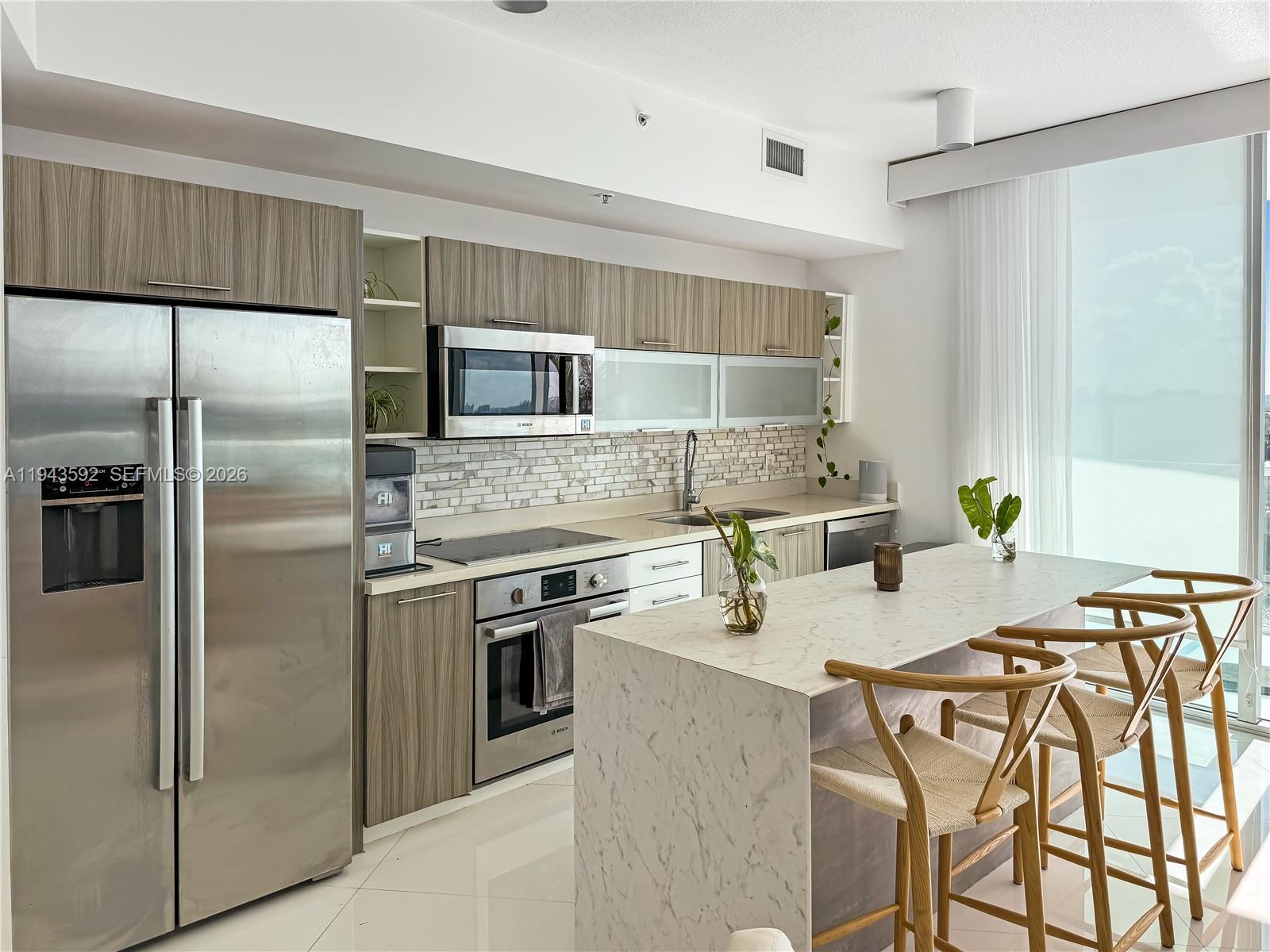 EDEN HOUSE CONDO - Residential