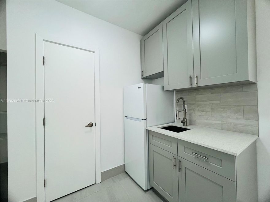 Bright studio apartment in the heart of North Miami! Freshly painted and recently remodeled with porcelain tile floors, this home is filled with natural light throughout the day. Enjoy a functional kitchen and a bathroom with ample cabinet space. Offering both comfort and affordability in one of North Miami’s most desirable areas. Rapid approval process and on-site laundry. Schedule your showing today—apply now and move in tomorrow!