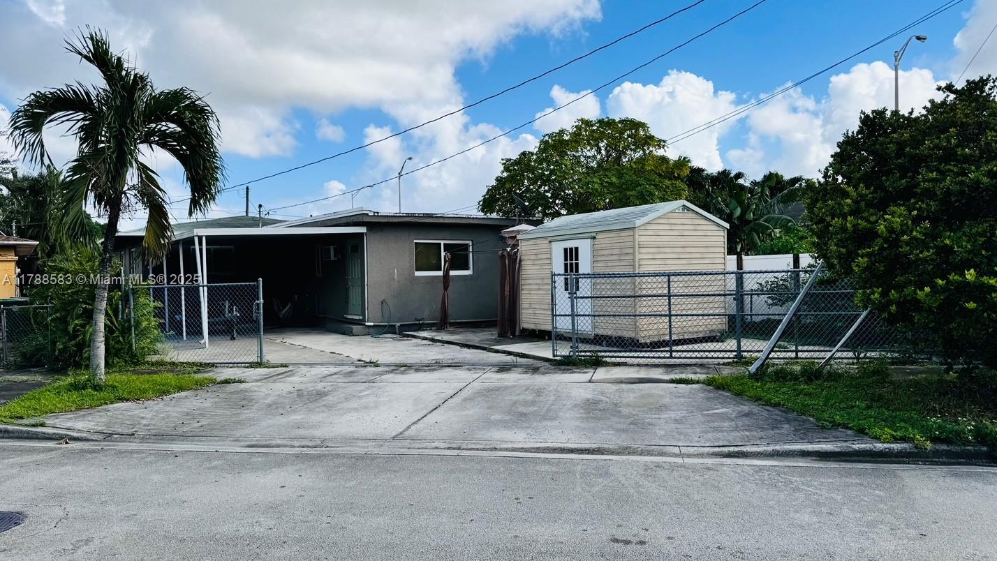 Rental Property at 2030 E 2nd Ave Rear, Hialeah, Miami-Dade County, Florida - Bedrooms: 2 
Bathrooms: 1  - $1,875 MO.