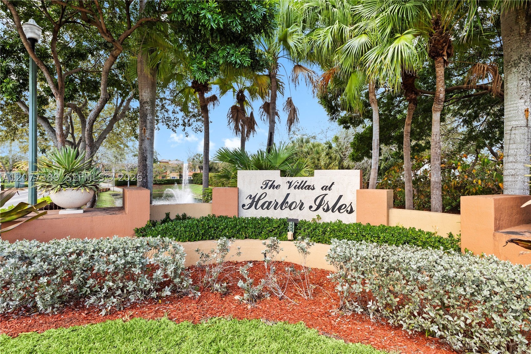 2312 Coral Reef Ct 4704, Dania Beach FL 33312