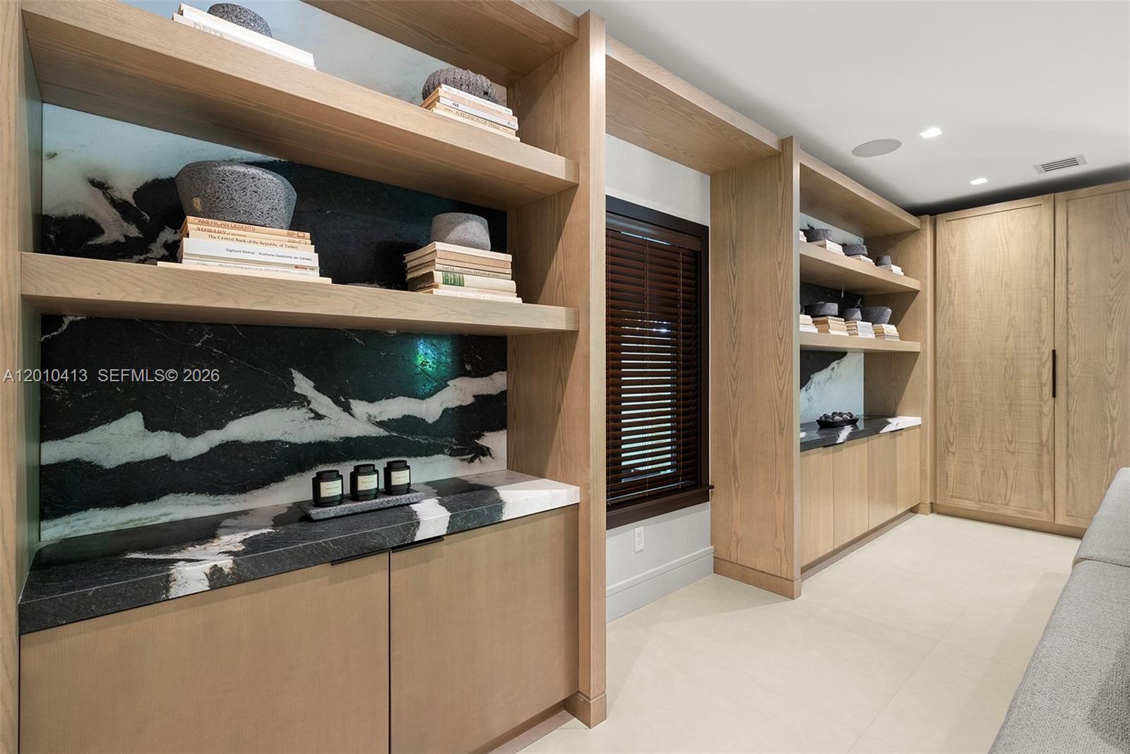 GOLDEN ISLES SEC D REPLAT - Residential