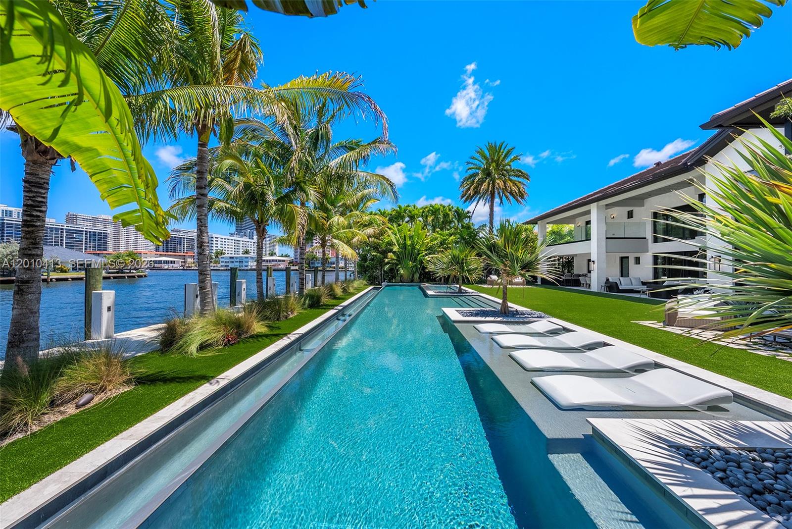 GOLDEN ISLES SEC D REPLAT - Residential
