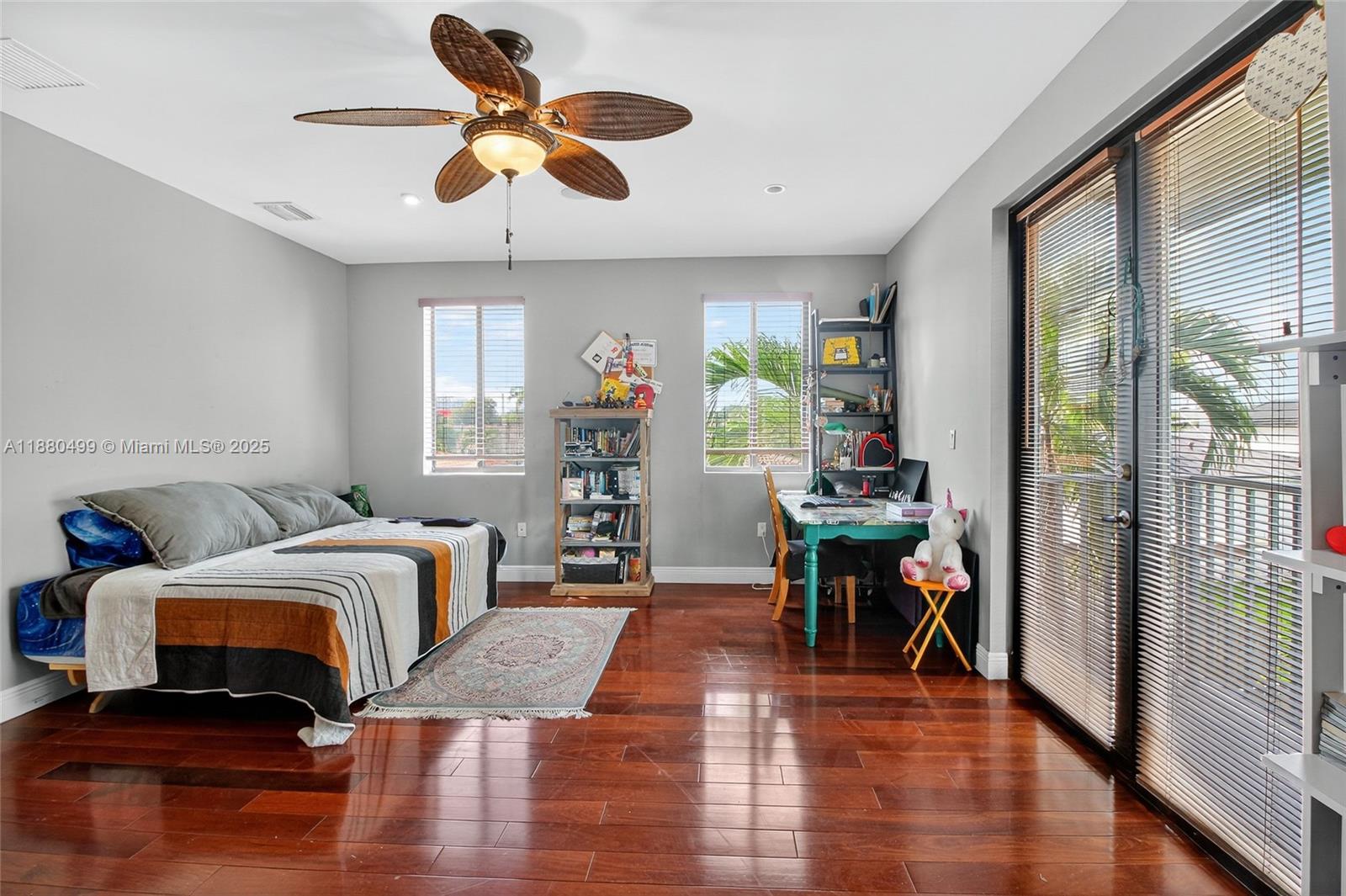 SOUTH BAY ESTATES - Residential