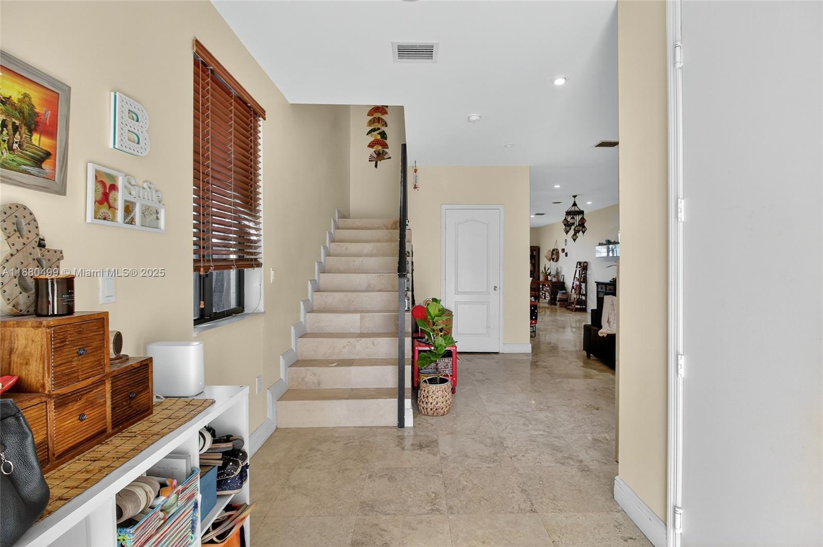 SOUTH BAY ESTATES - Residential