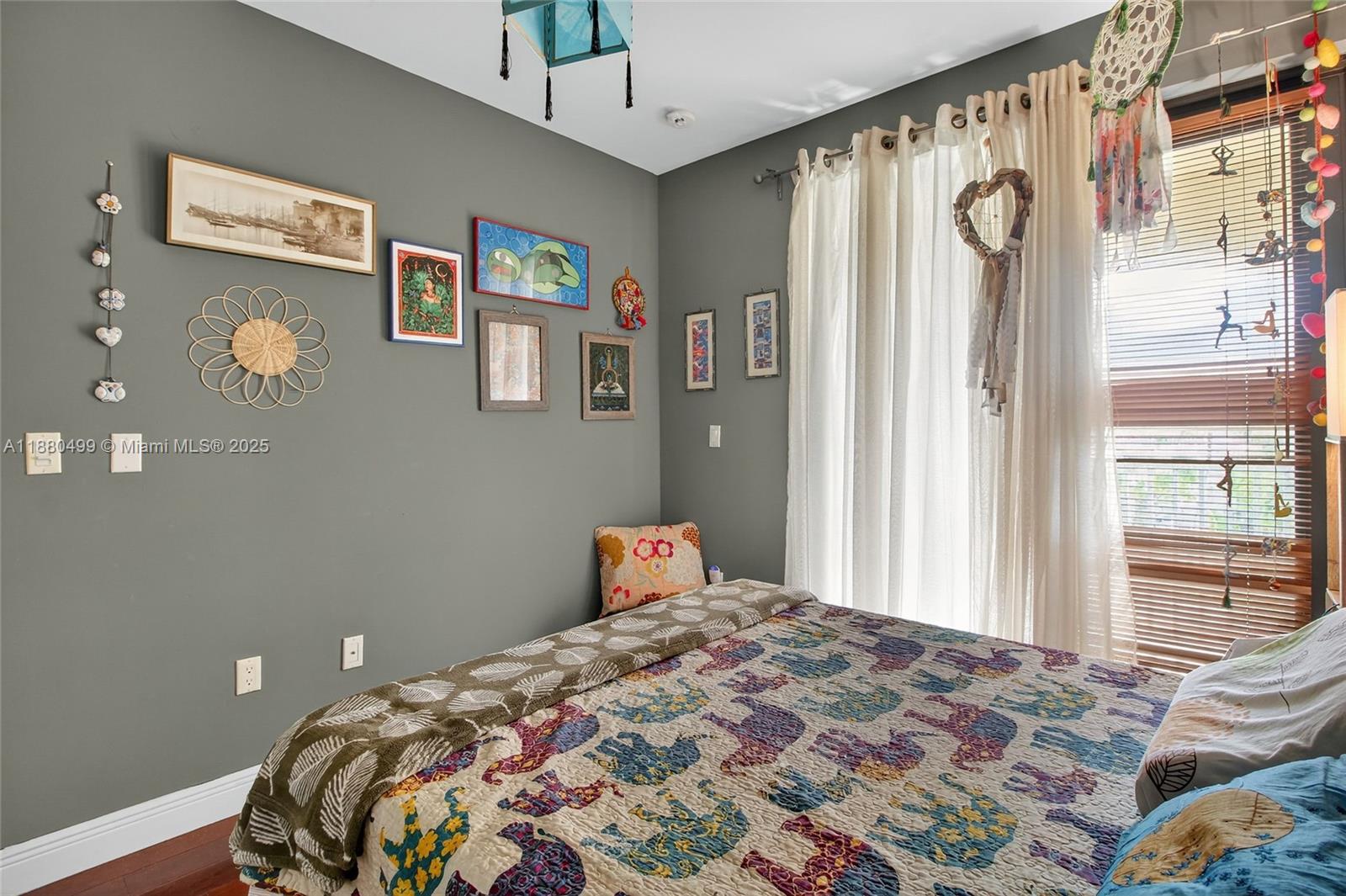 SOUTH BAY ESTATES - Residential