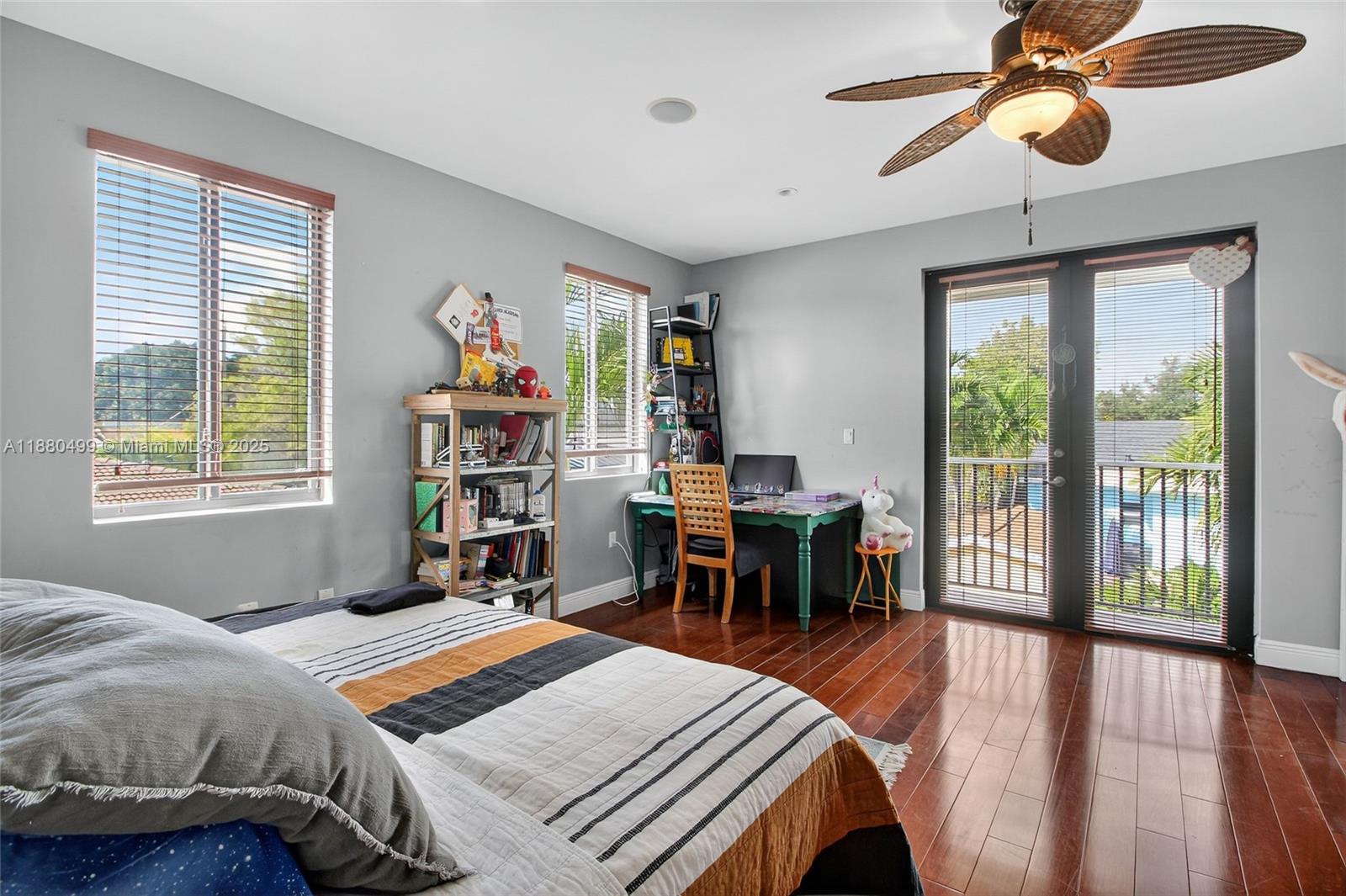 SOUTH BAY ESTATES - Residential