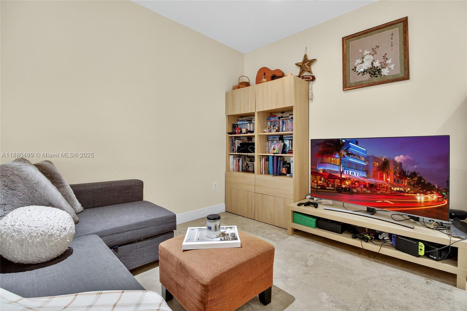 SOUTH BAY ESTATES - Residential