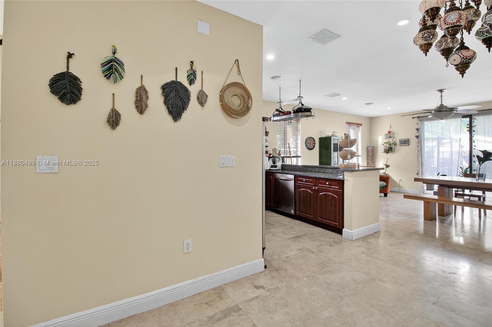 SOUTH BAY ESTATES - Residential