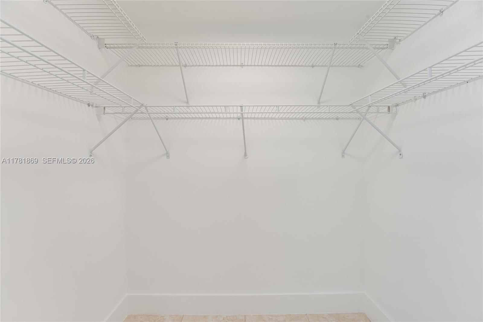 BRICKELL ON THE RIVER N T - Residential