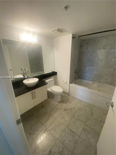 31 SE 5th St 409