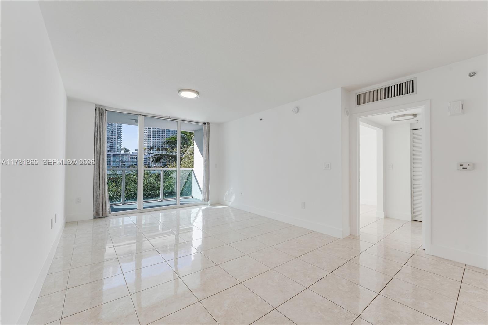 BRICKELL ON THE RIVER N T - Residential