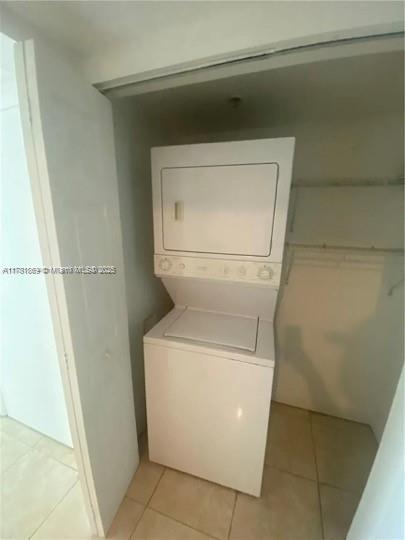 BRICKELL ON THE RIVER N T - Residential