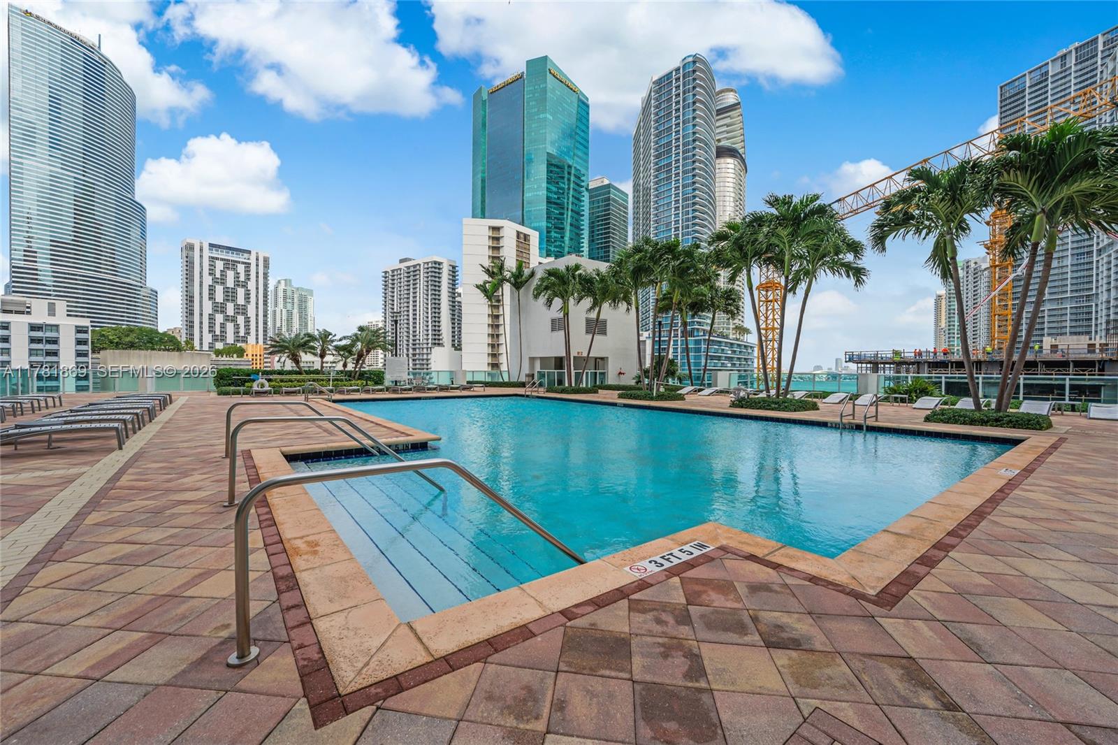 BRICKELL ON THE RIVER N T - Residential