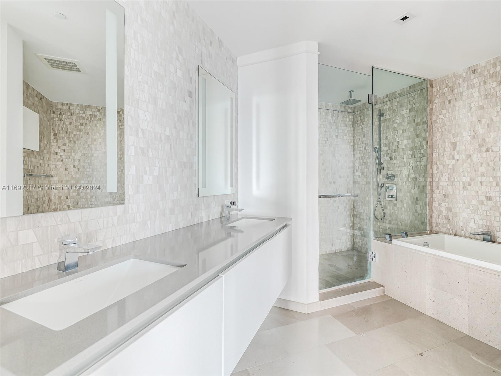 RISE CONDO - Residential