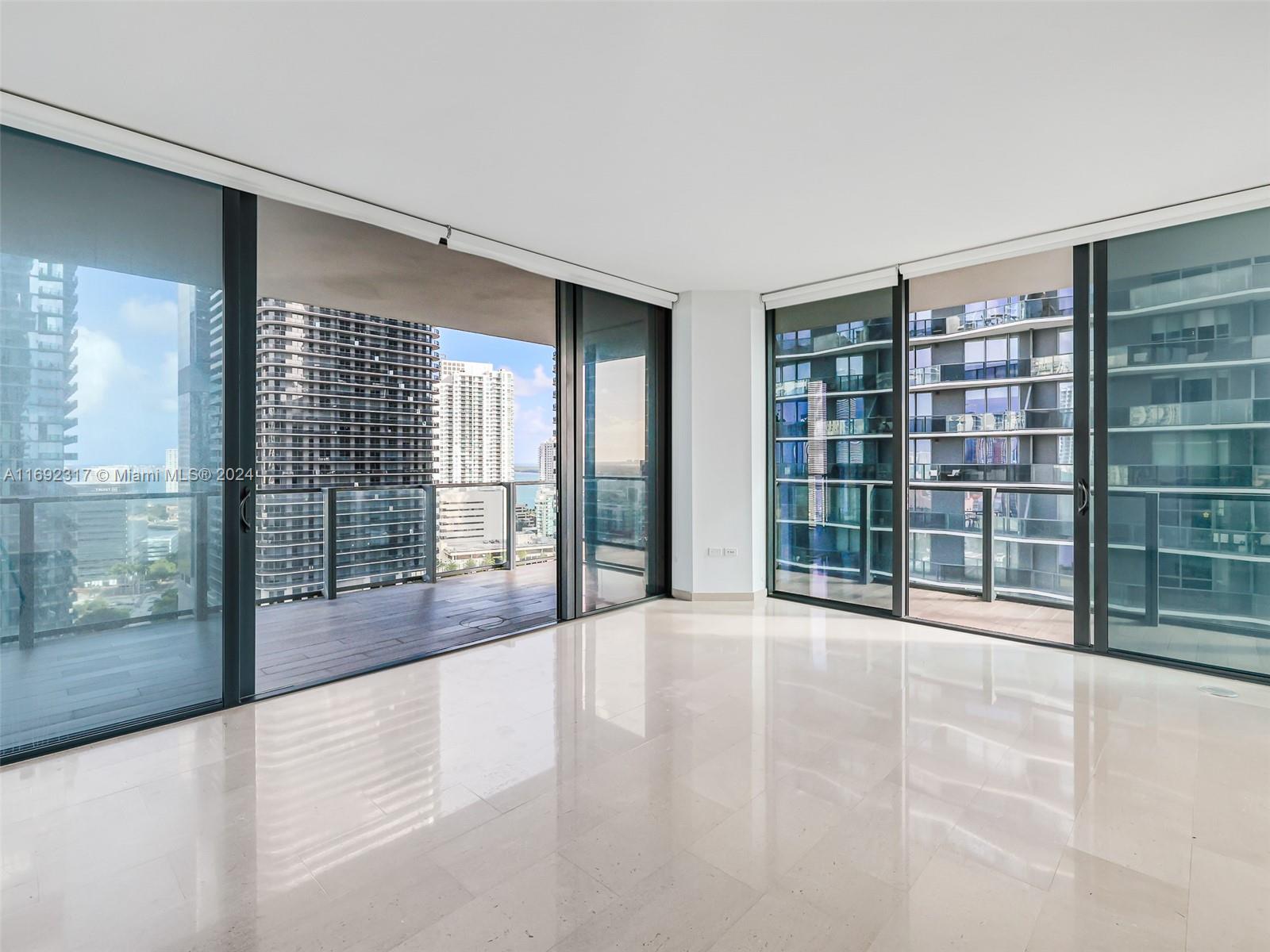 RISE CONDO - Residential