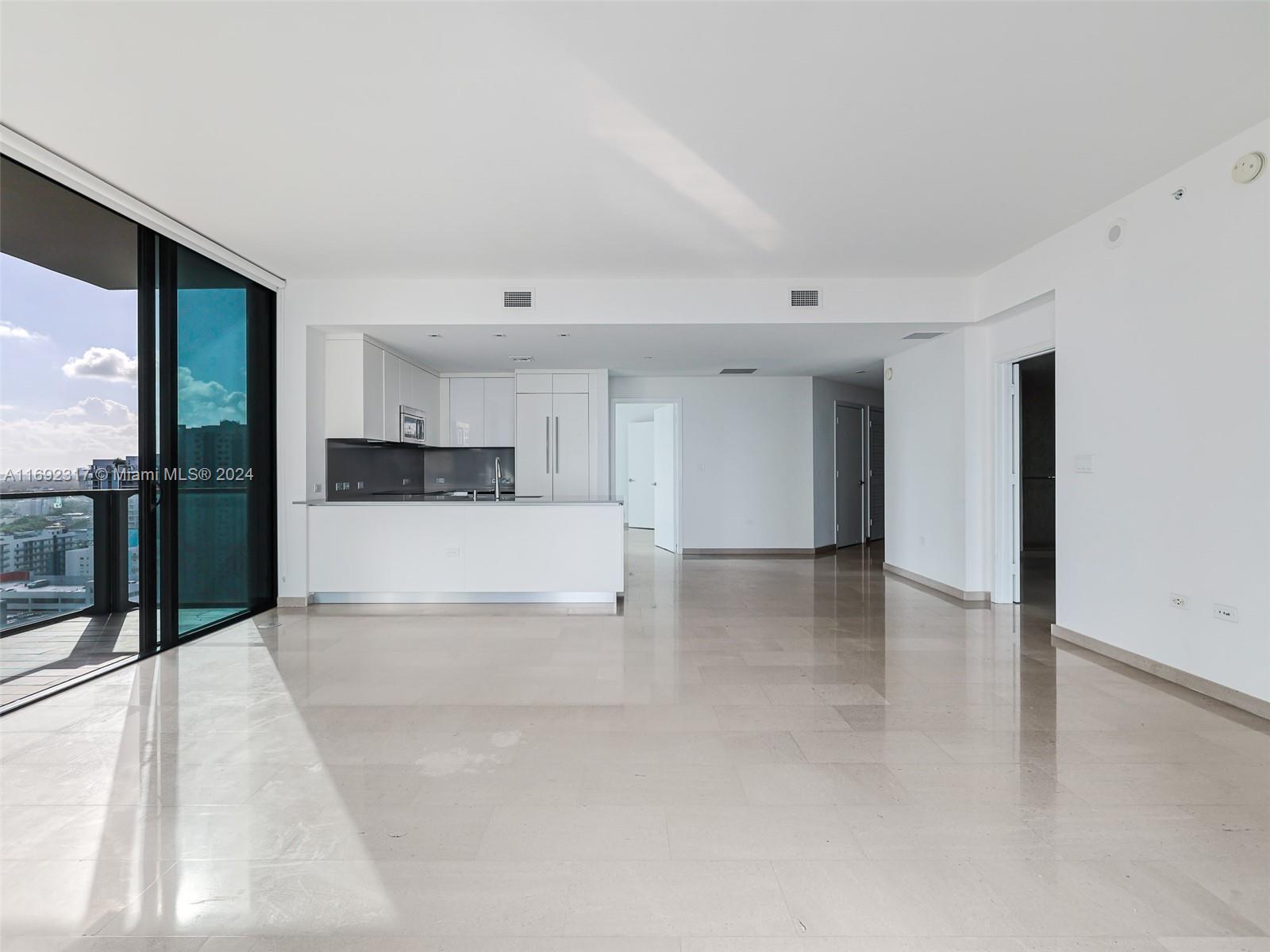 RISE CONDO - Residential