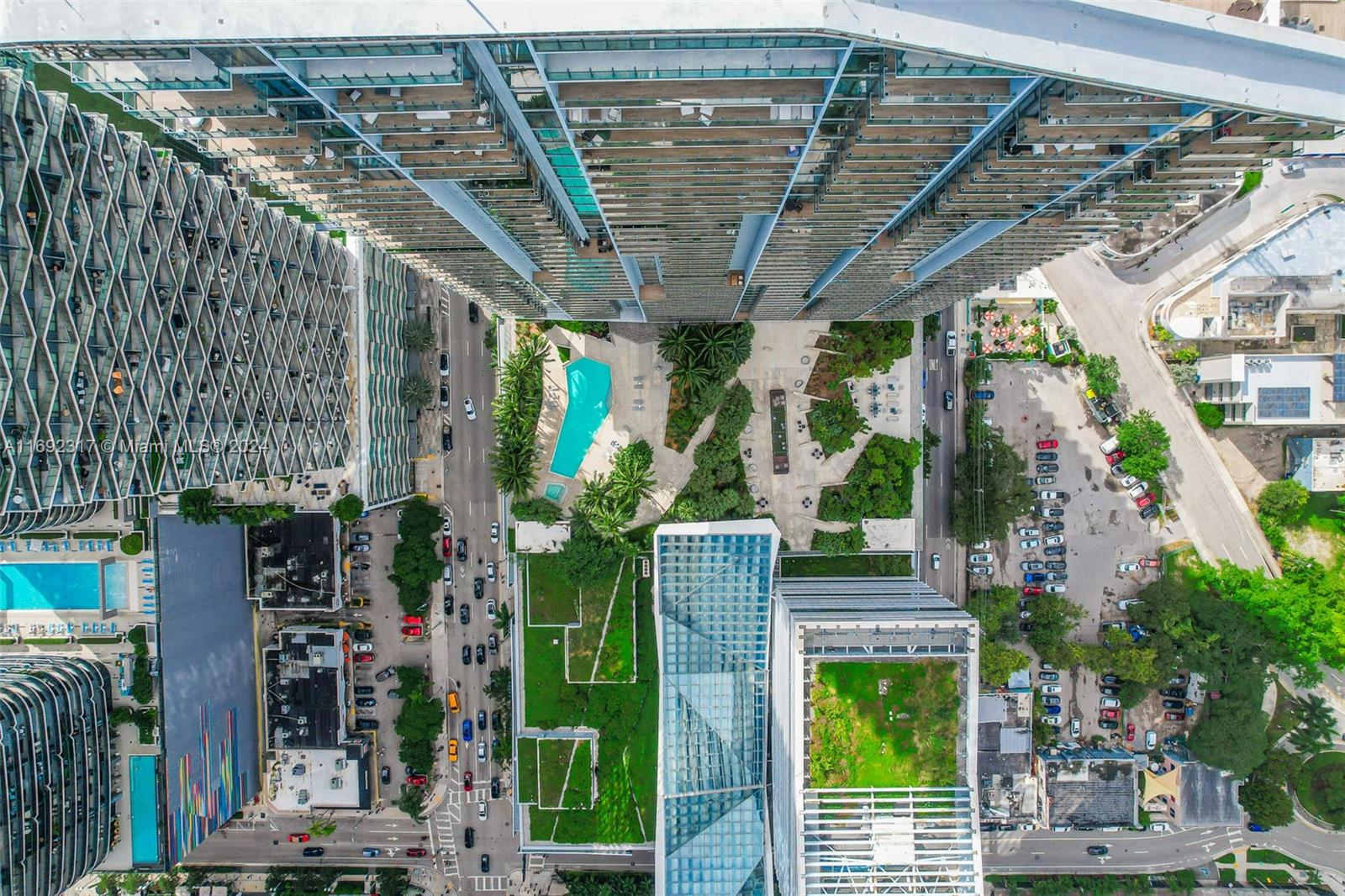 RISE CONDO - Residential