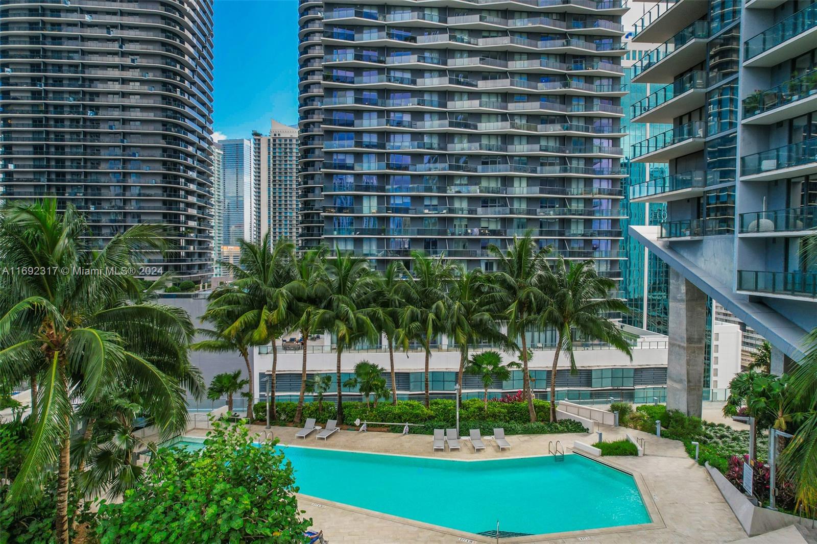 RISE CONDO - Residential