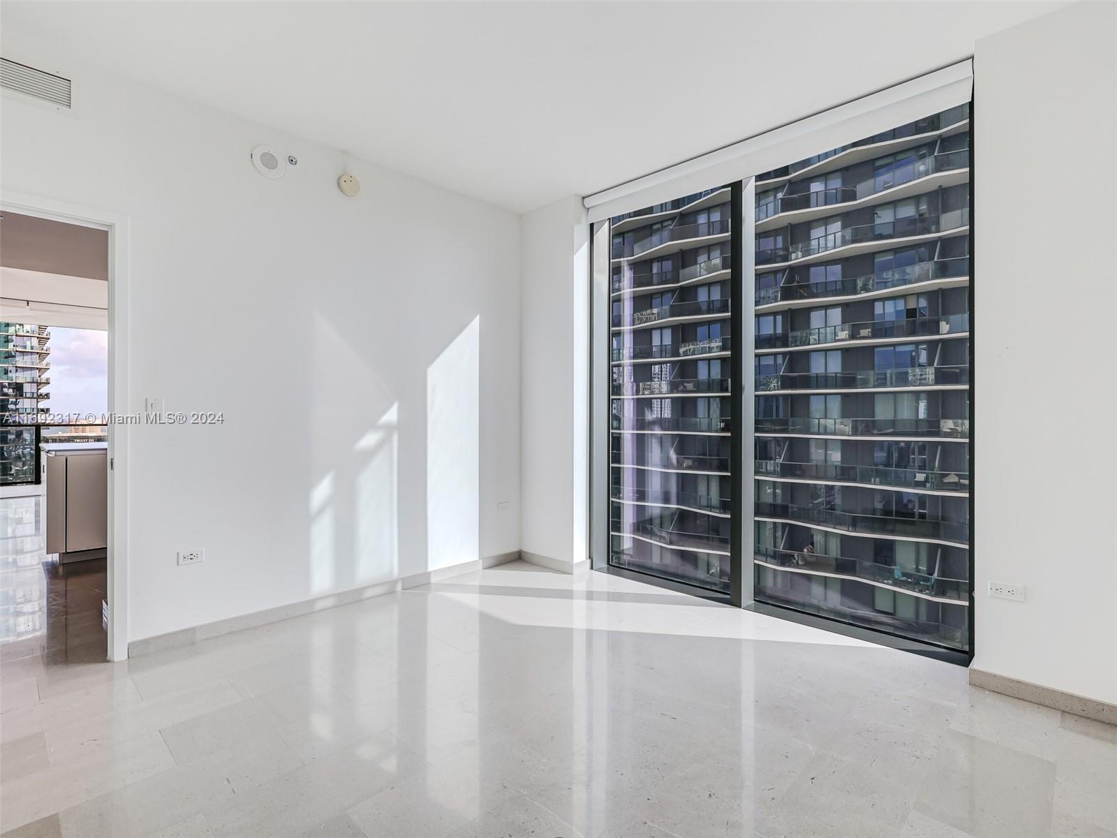 RISE CONDO - Residential