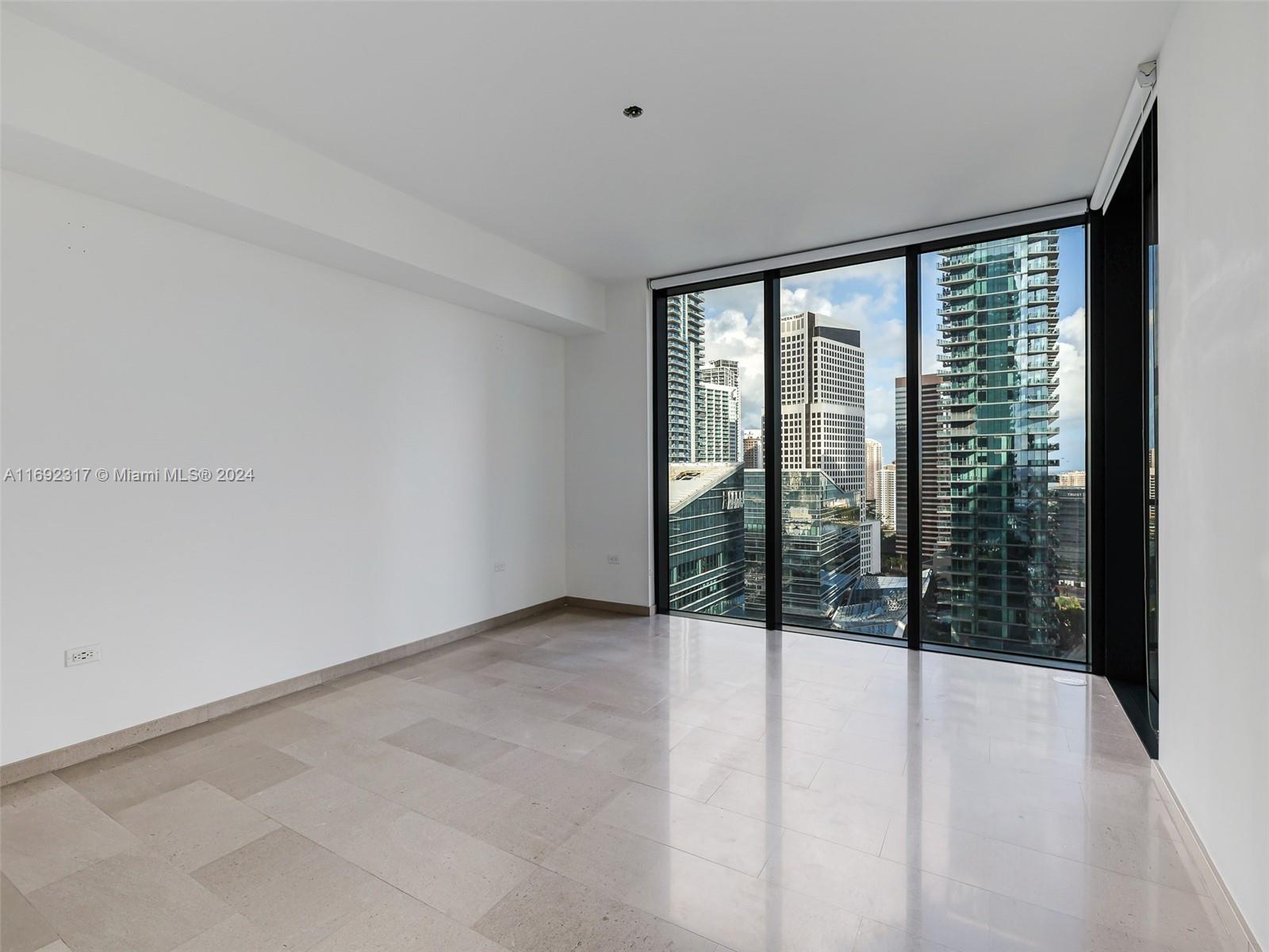 RISE CONDO - Residential