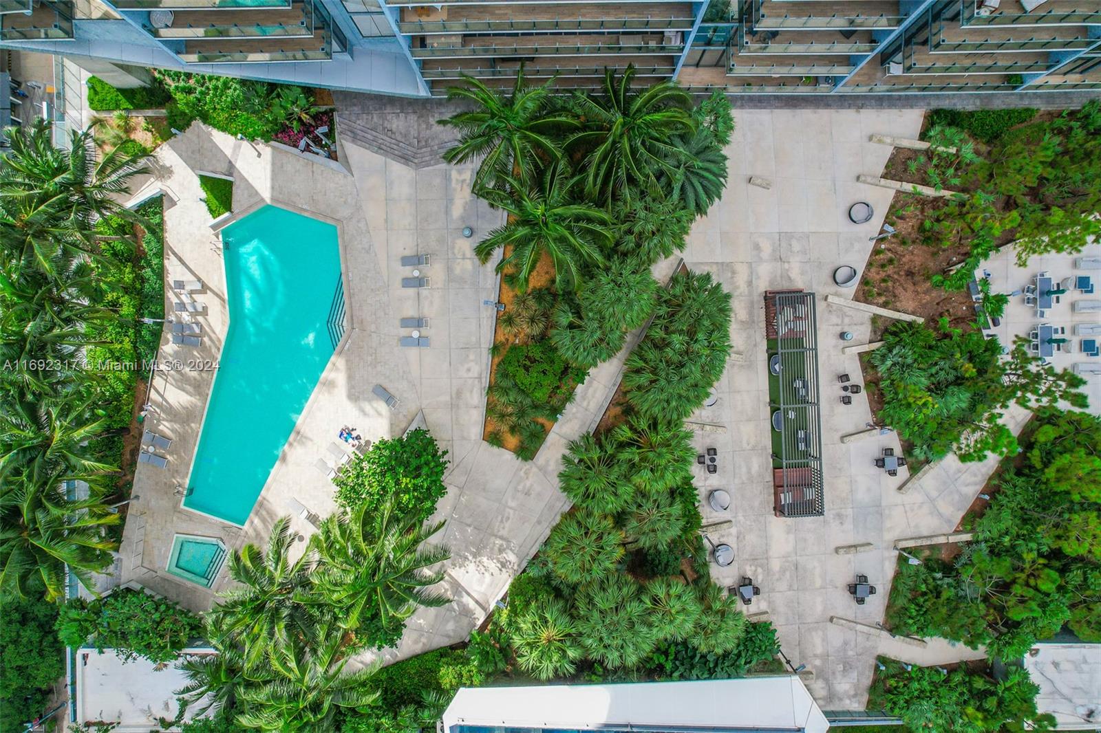 RISE CONDO - Residential