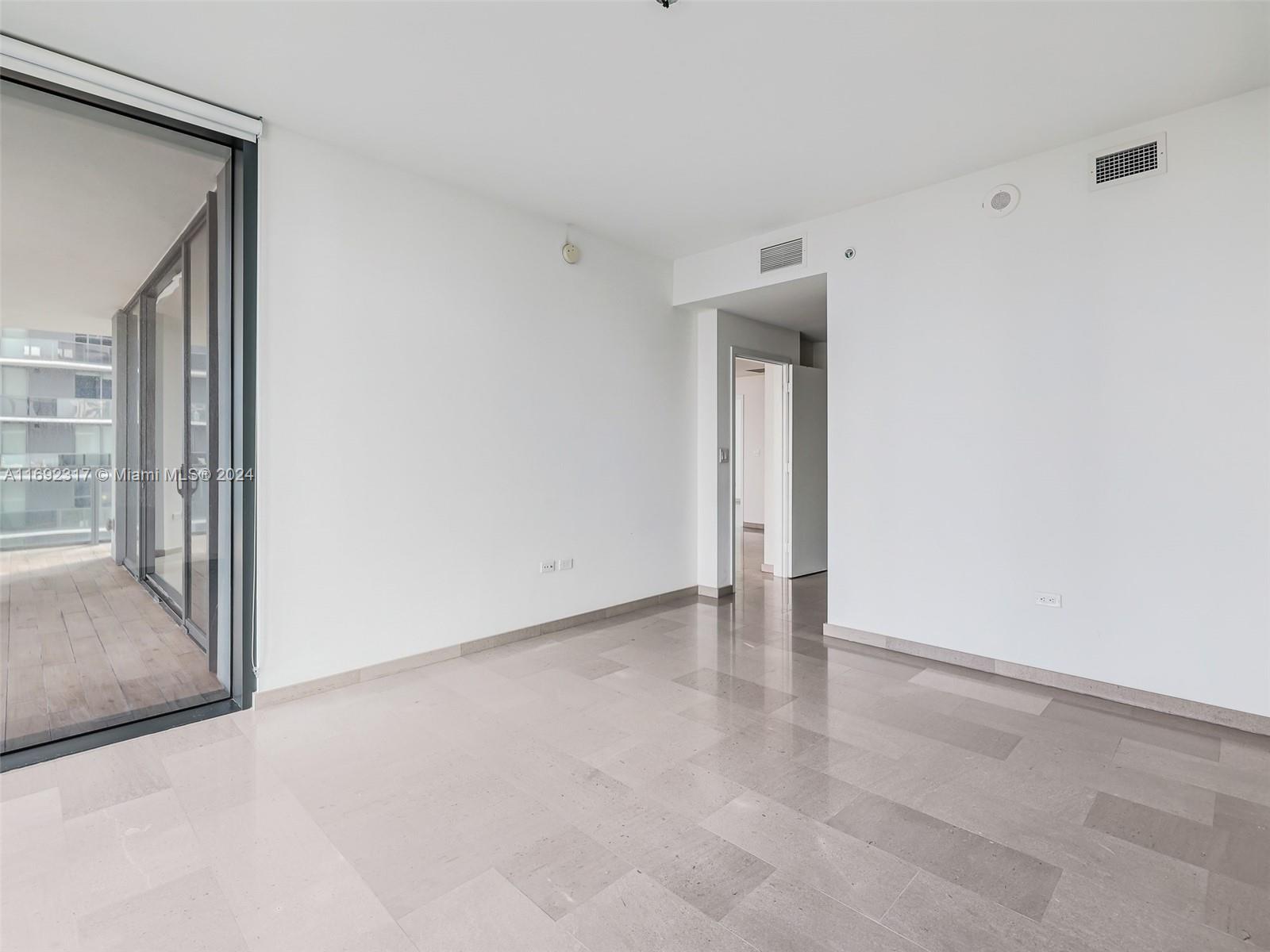 RISE CONDO - Residential