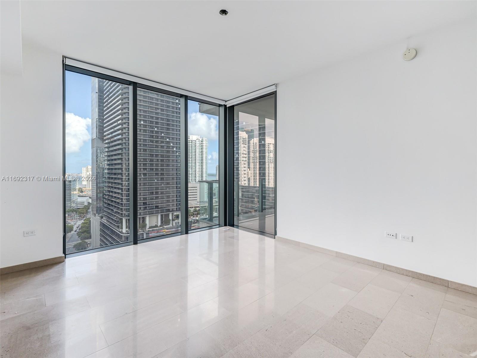 RISE CONDO - Residential