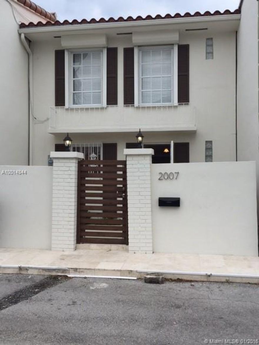 Fully renovated and furnished two story townhouse on the water. Being sold turn-key. Close to everything. Private patio and dock in the back that can accommodate a small or mid-size boat. No HOA fees. Easy to show.