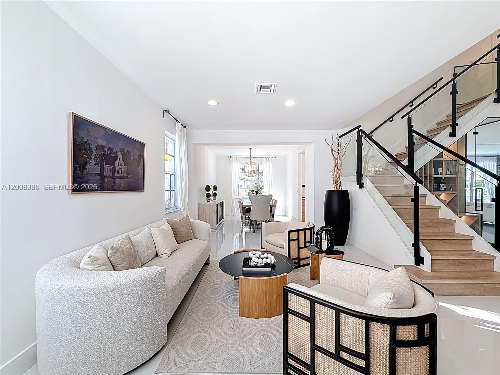1598 Sandpiper Cir