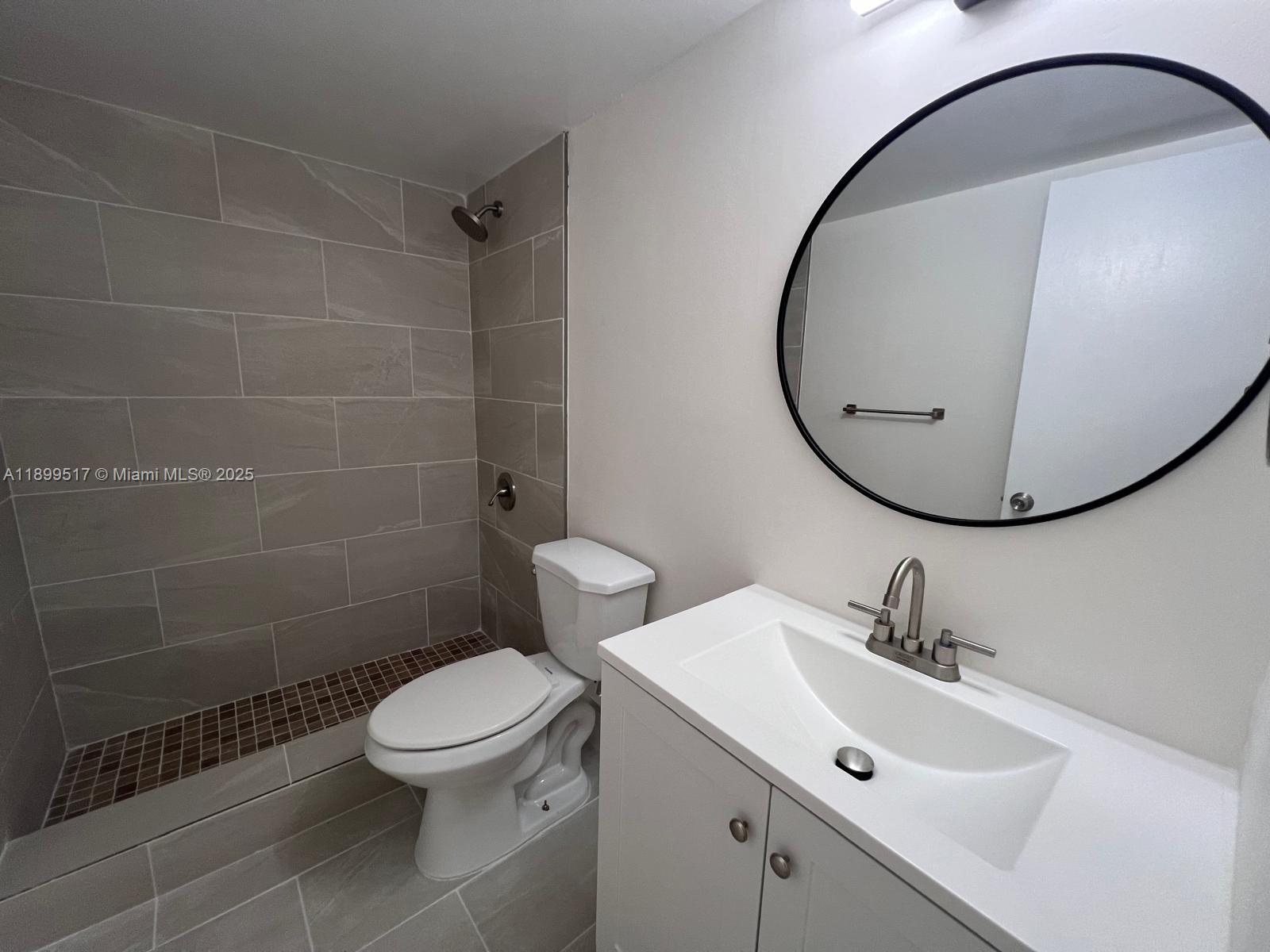 LAGO GRANDE TWO CONDO - Residential