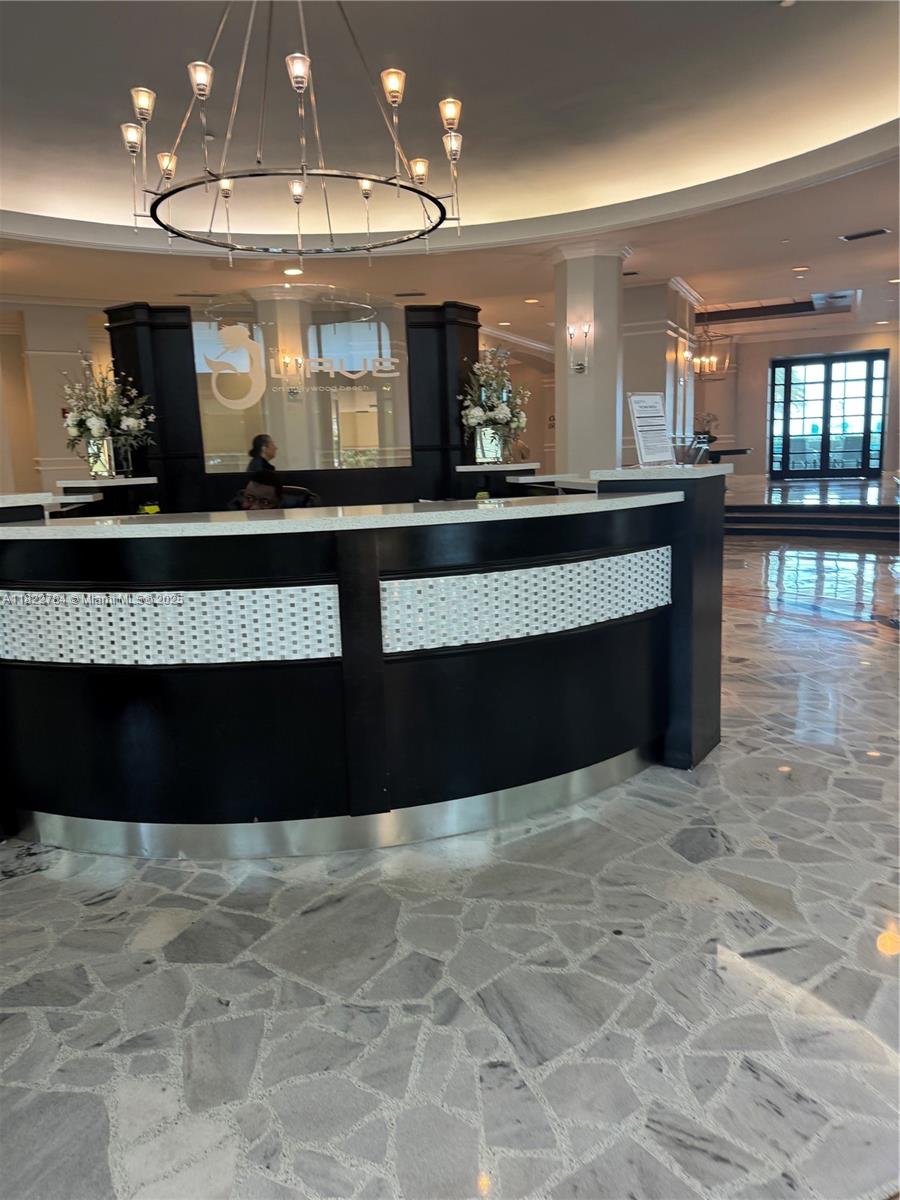 WAVE CONDO - Residential Lease