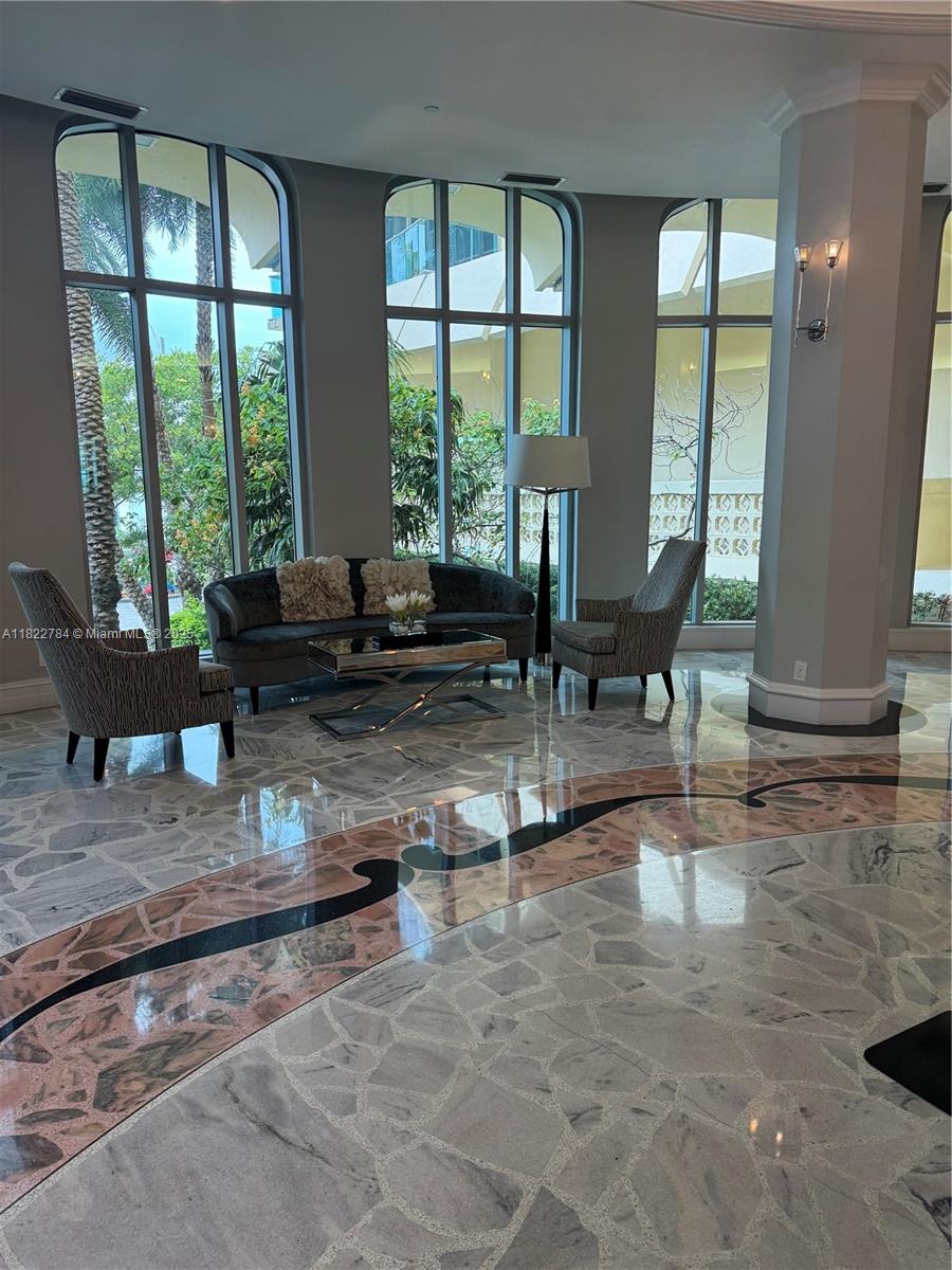 WAVE CONDO - Residential Lease