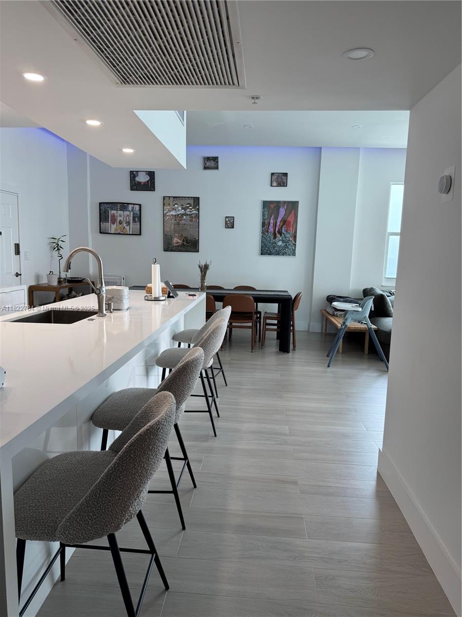 WAVE CONDO - Residential Lease