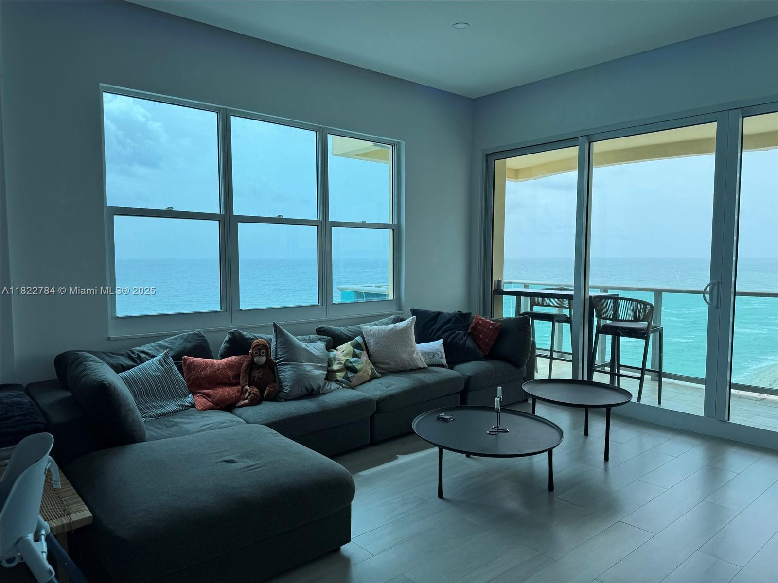 WAVE CONDO - Residential Lease