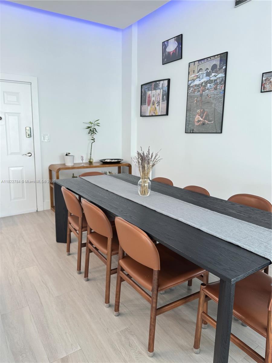 WAVE CONDO - Residential Lease