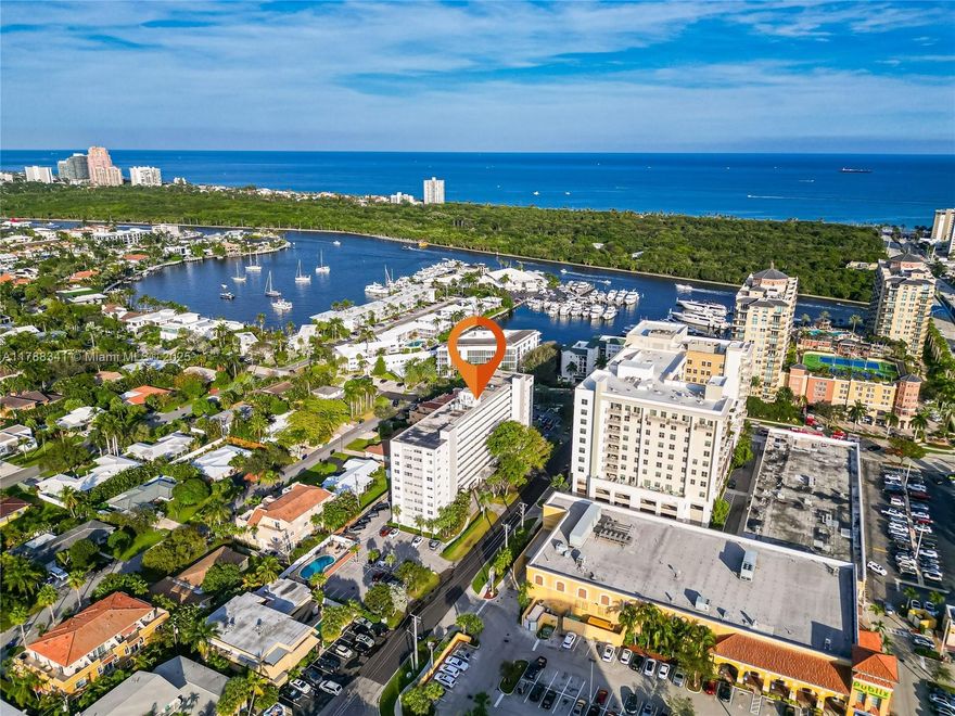 Beautifully renovated 1/1 Horizon house condo. Luxury vinyl flooring throughout, brand new appliances and much more. Spacious open floor plan. The location couldn't be more ideal – just a short distance to the beach, across the street from Publix, The Galleria mall, trendy restaurants, parks, vibrant nightlife, and boutique shops. Call to see it today!