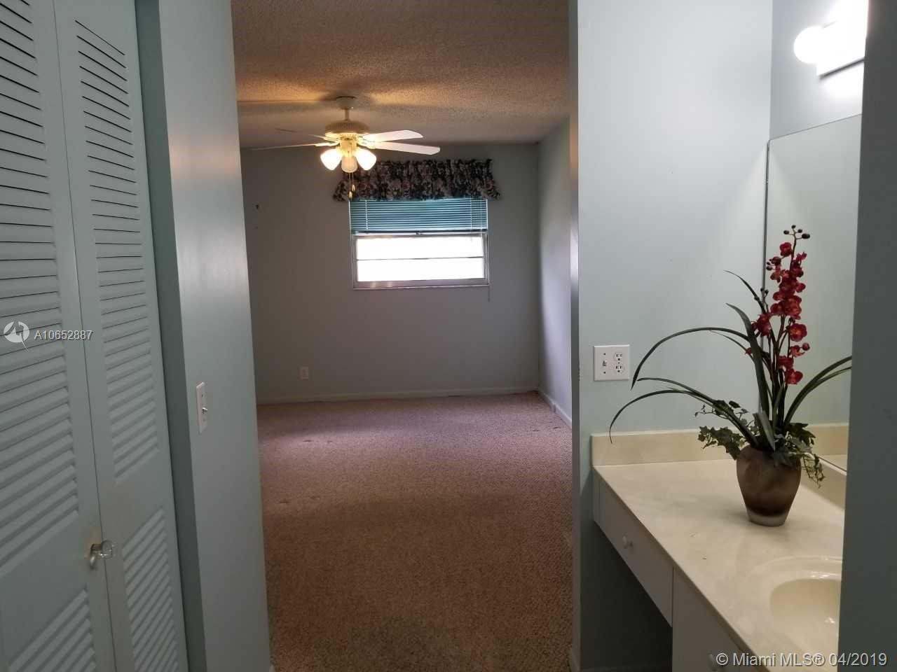 HAWTHORNE AT CENTURY VILL - Residential