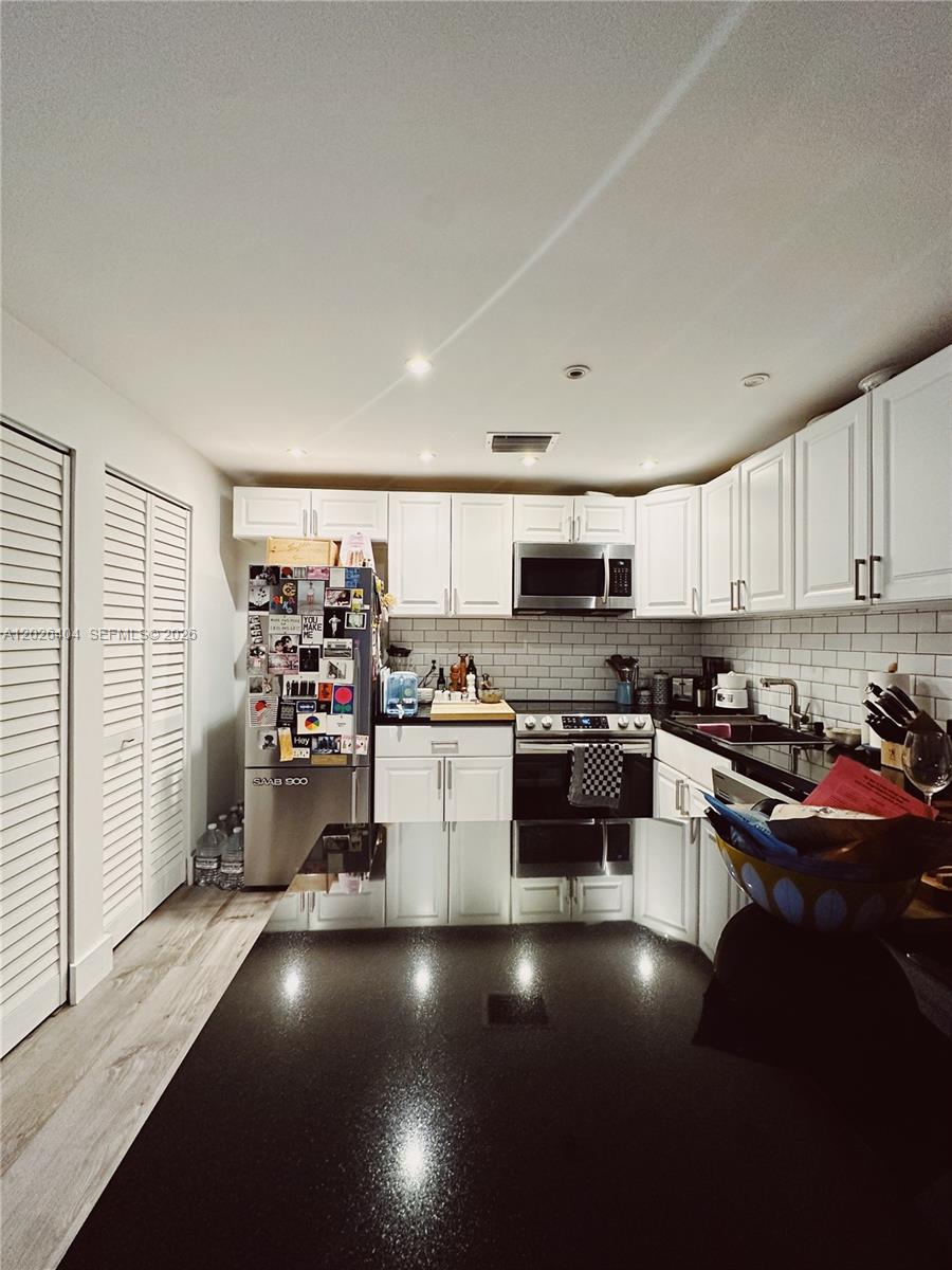 BRICKELL FOREST CONDO - Residential