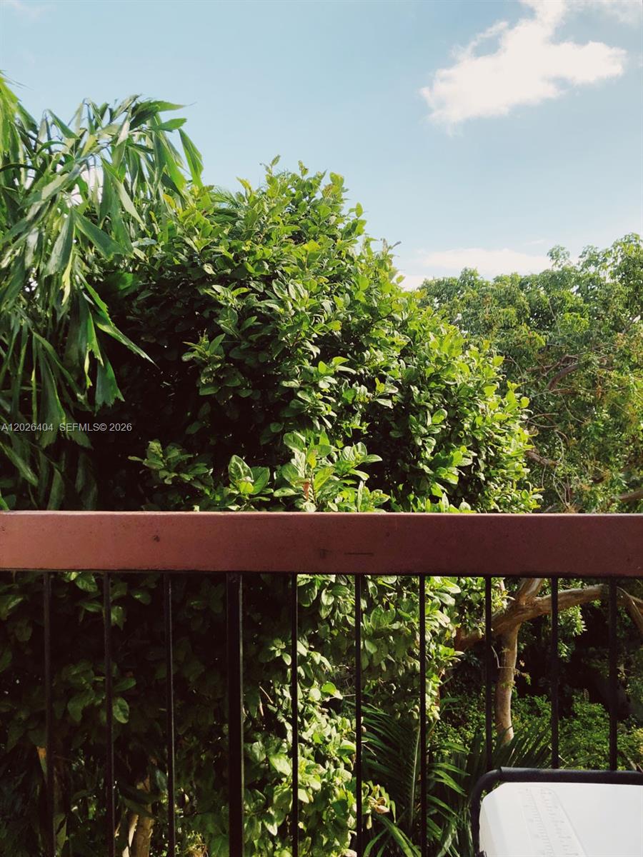 BRICKELL FOREST CONDO - Residential