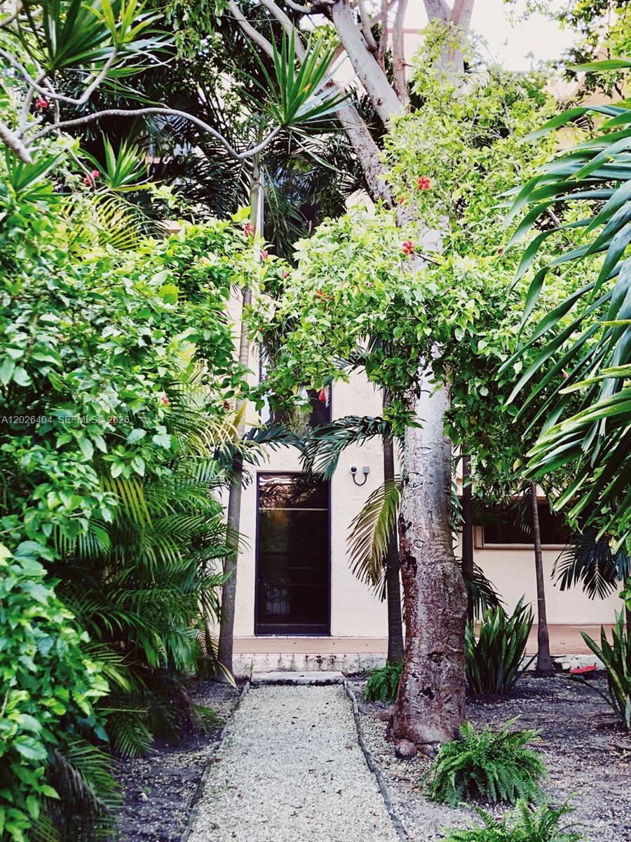 BRICKELL FOREST CONDO - Residential