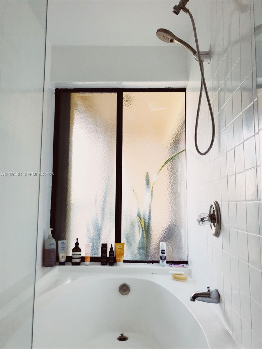 BRICKELL FOREST CONDO - Residential