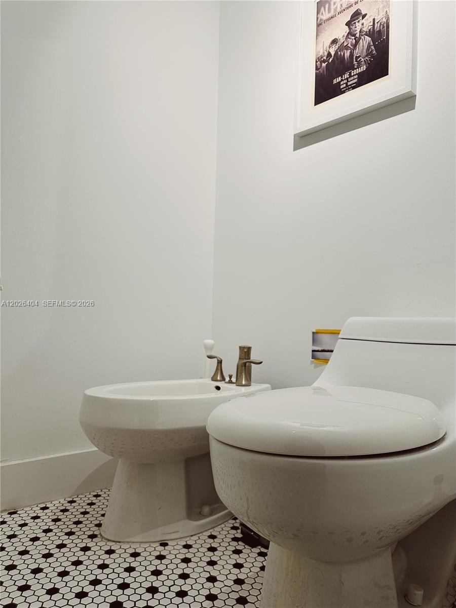 BRICKELL FOREST CONDO - Residential