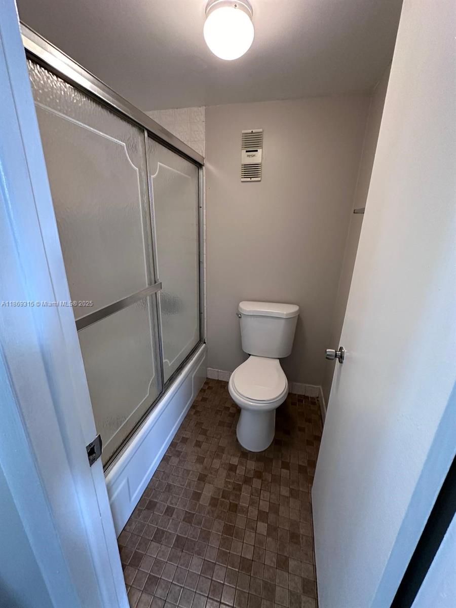 FOXCROFT APTS INC CONDO - Residential