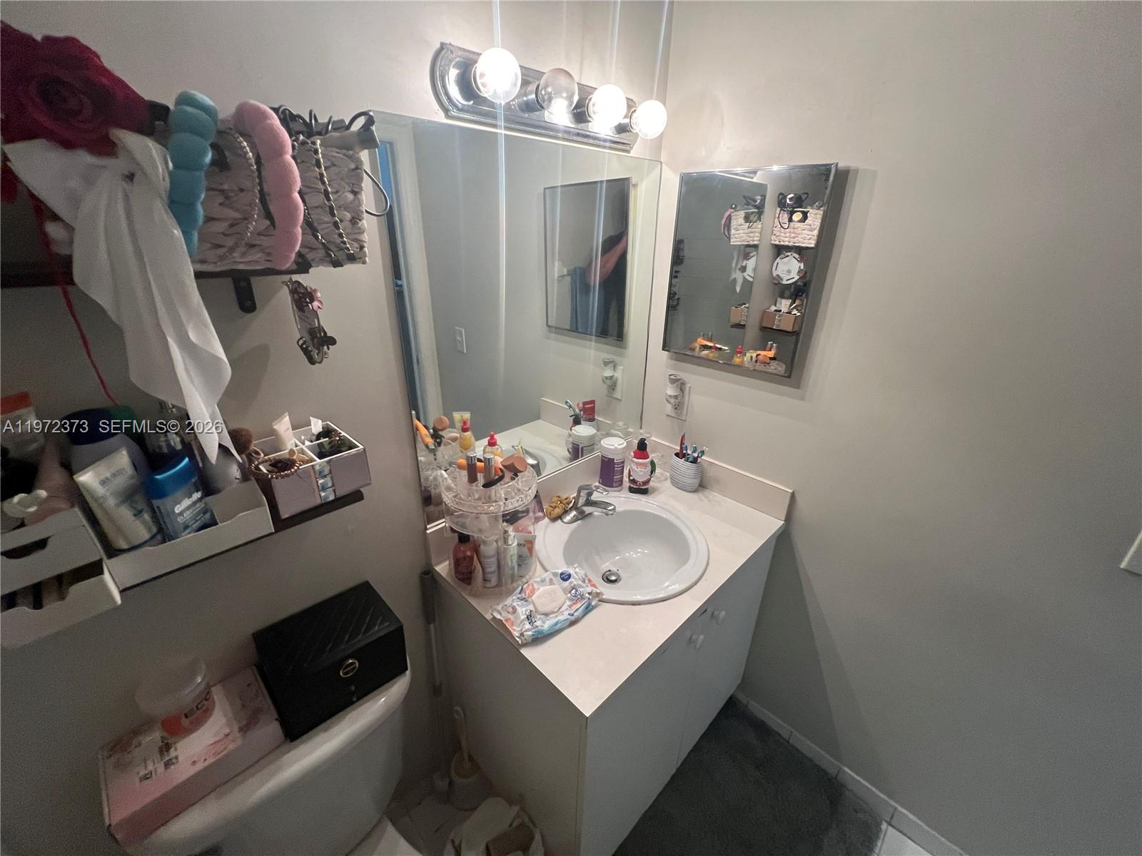 MOWRY VILLAS - Residential