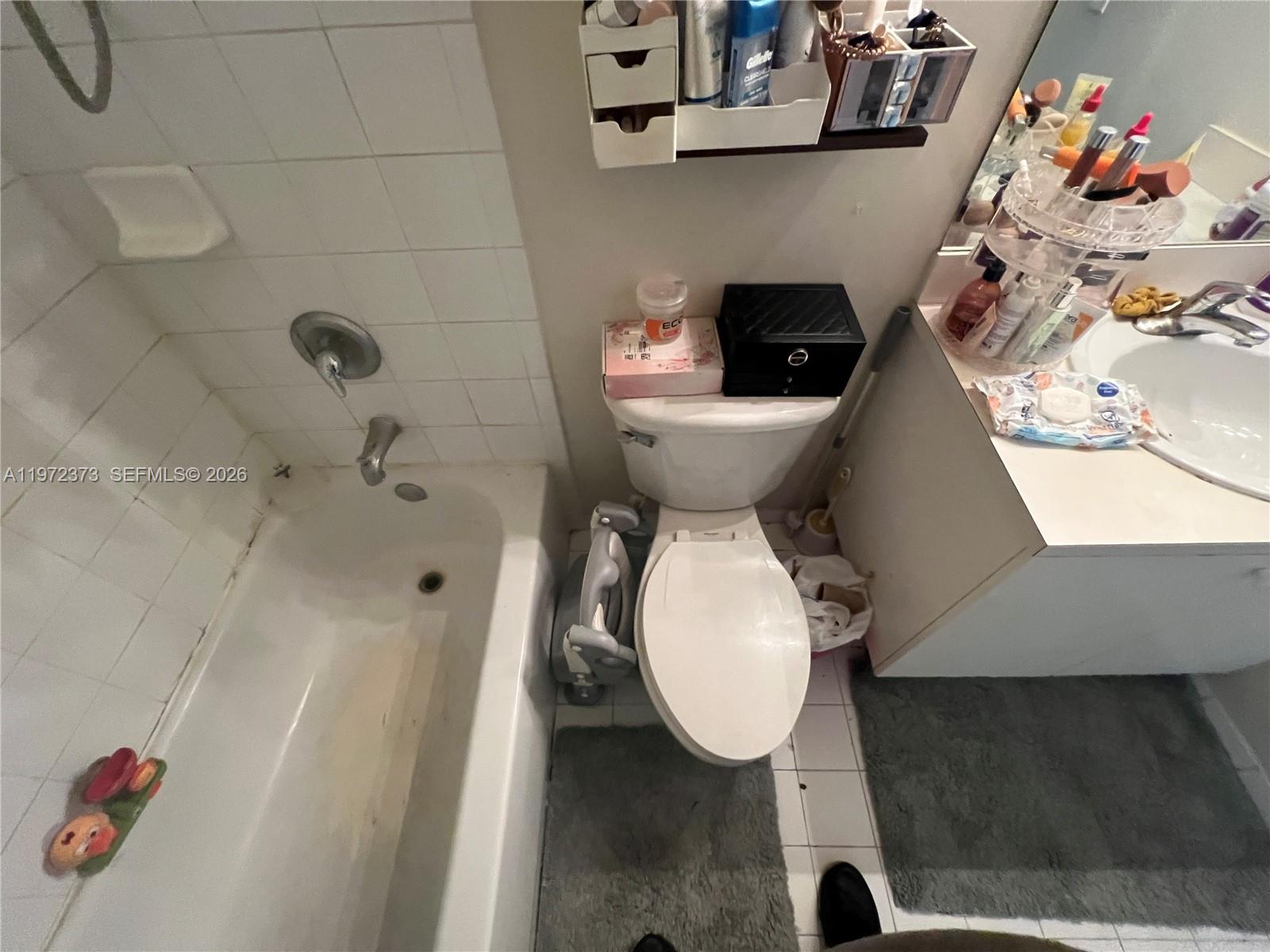 MOWRY VILLAS - Residential